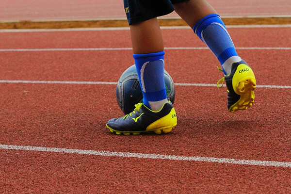 Come scaegliere le scarpe da calcio per bambini